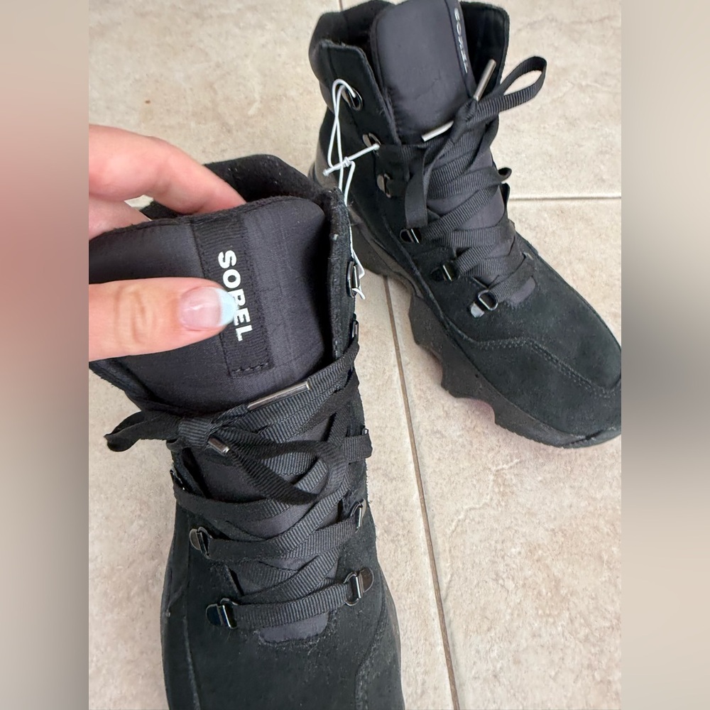 Sorel Kinetic Impact Conquest Aurora Boots nwot Women’s Shoes Boot Black Size 11 - Picture 9 of 12